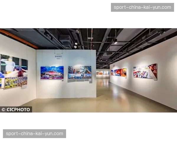 运动员通道光影交互系统实现赞助元素动态追随呈现